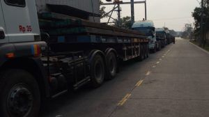 Kegiatan Trucking billet 17926