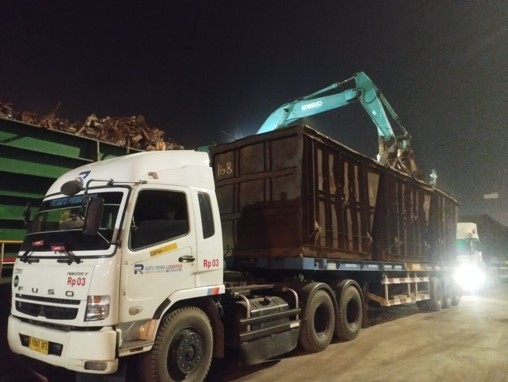 Proses Pemuatan Scraps dalam Layanan Transportasi Darat rpr scraps