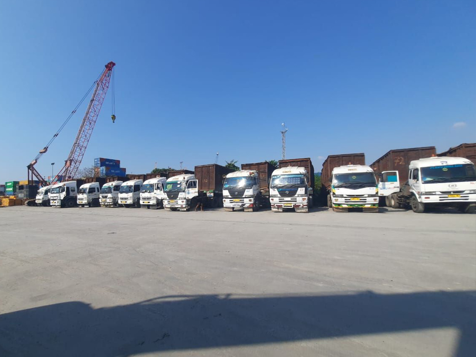 Mengapa Transportasi Darat Menjadi Tulang Punggung Rantai Pasok di Indonesia post 2