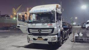 Kegiatan Trucking billet master